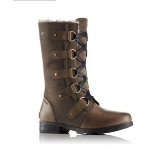 Sorel Emelie lace up snow boots